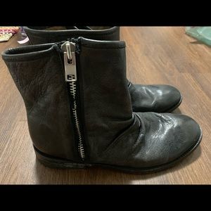 John Fluevog Size 10 Men’s Malcom Boots